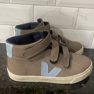 Veja Esplar Mid Sneaker